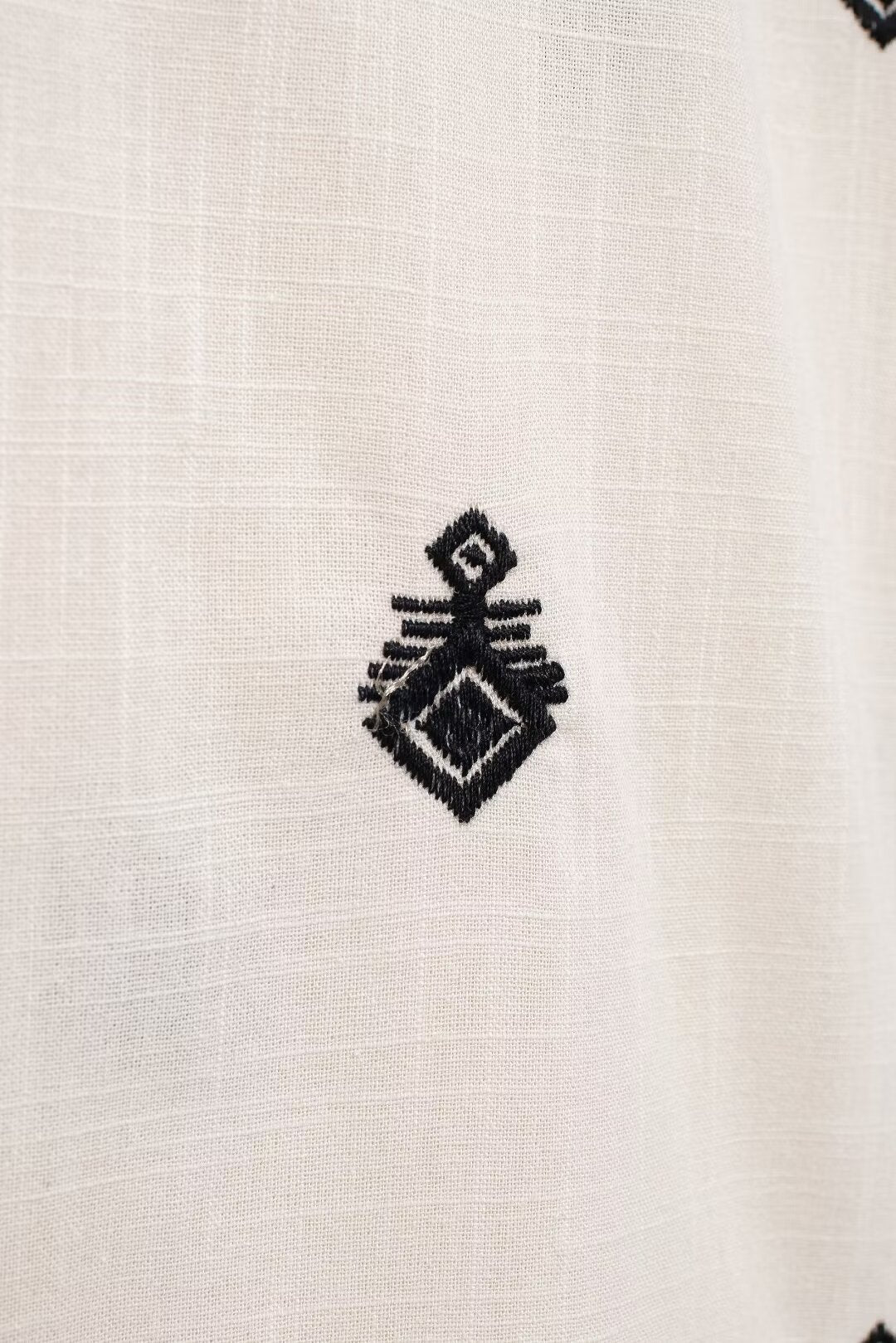 Women's Summer Color Contrast Embroidered Short Sleeve Shirt Outfit