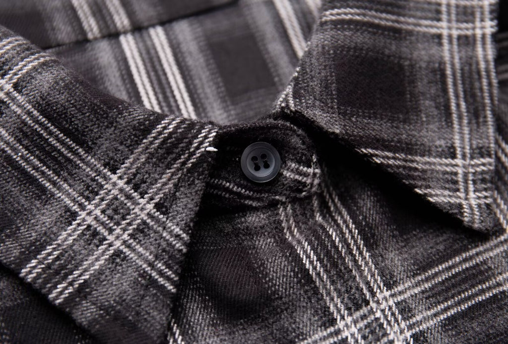 Women’s Gray Plaid Collared Long Sleeve Shirt