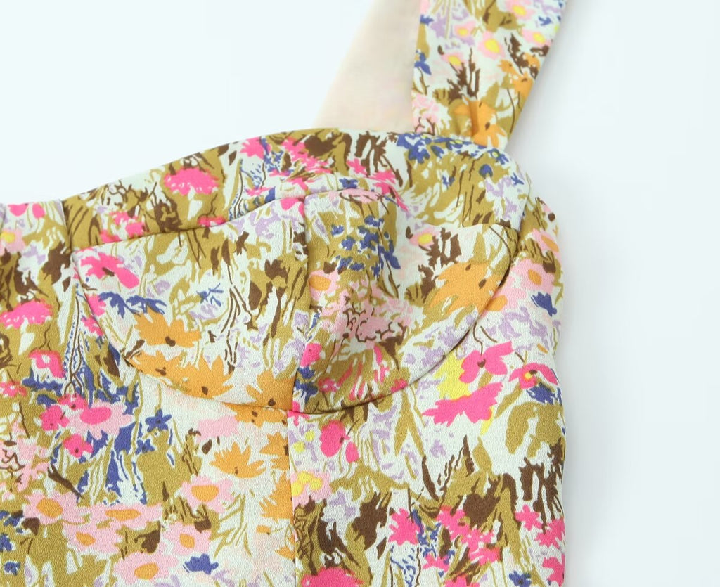 Small Floral-Print Heart Shaped Collar Tight Waist Suspenders Dress