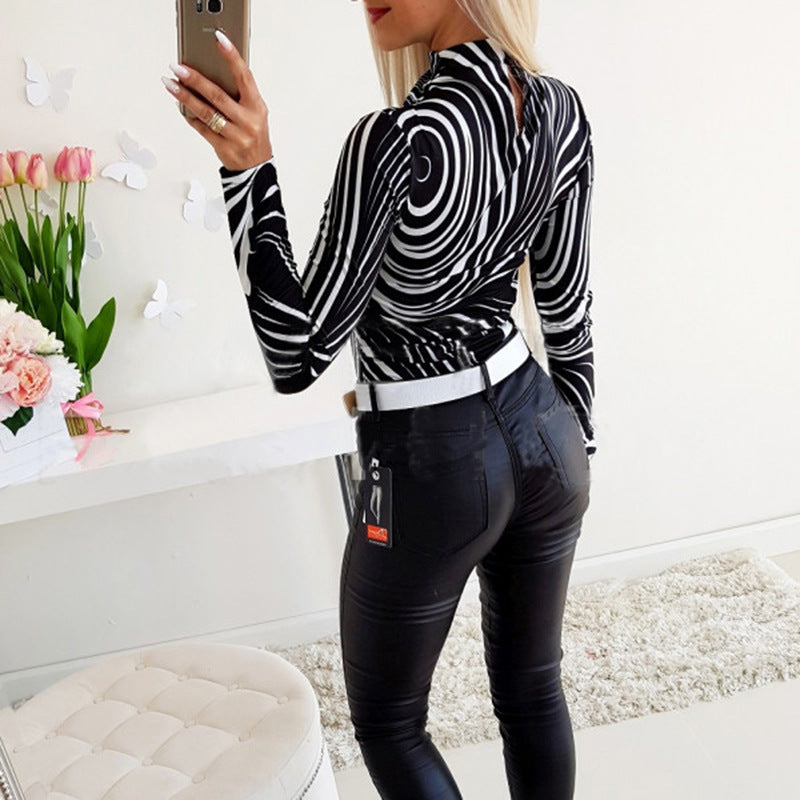 Women's Printed Long-Sleeve T-Shirt – Slim Fit