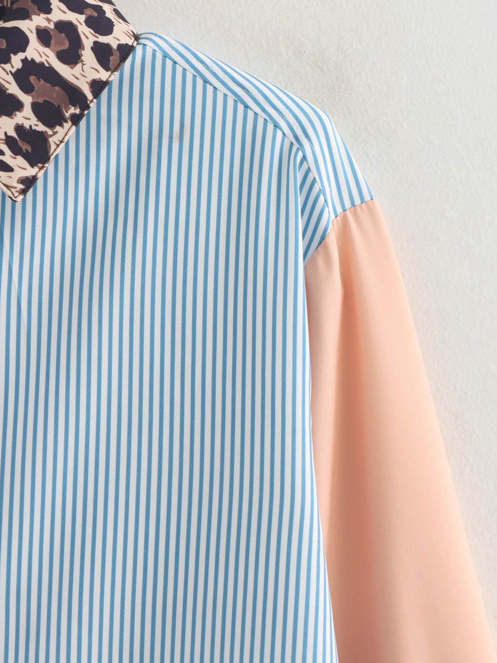 Women's Collared Long Sleeve Pocket Printing Color Contrast Shirt