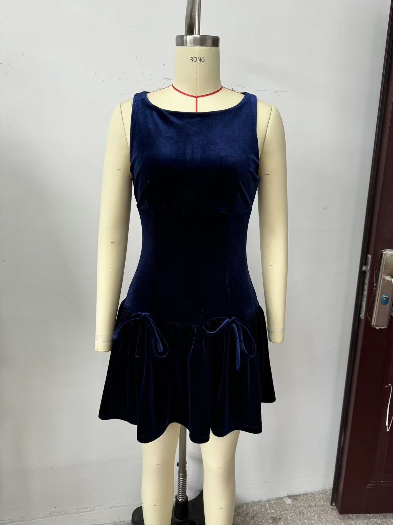Fall Velvet Bowknot Decoration Short Dress Women Clothing