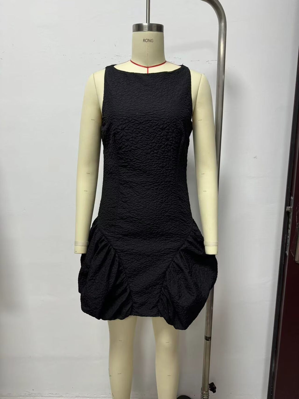 Women French Waist Display Wide Swing Short Sleeveless Dress Puffy dress