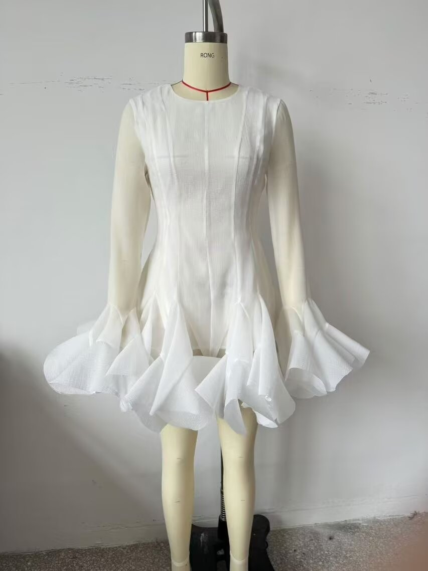 Autumn Women Clothing White Long Sleeve Laminated Ruffled Tulle Dress