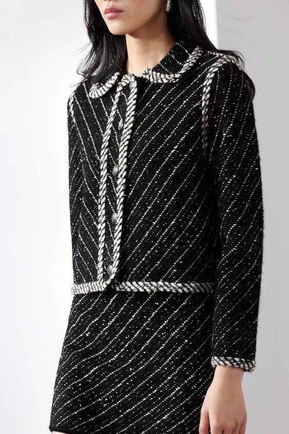 Women's Elegant Collared Long-Sleeve Jacket