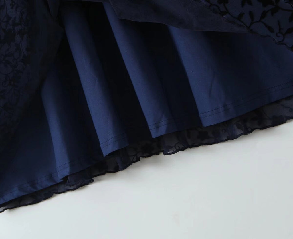 Retro V-Neck Short-Sleeve Mid Length Sweet Floral Flocking Dress