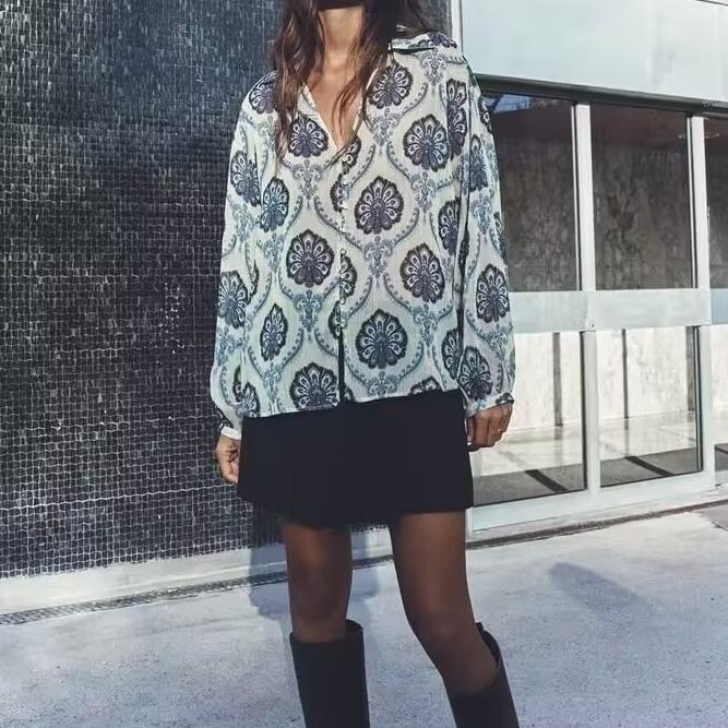 Women's Long Sleeve Metal Color Line Printed Shirt