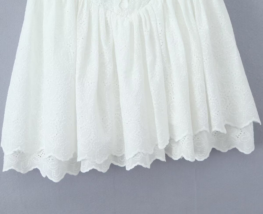 Women's Sweet Lace Embroidered Suspender Puffy Chest Dress