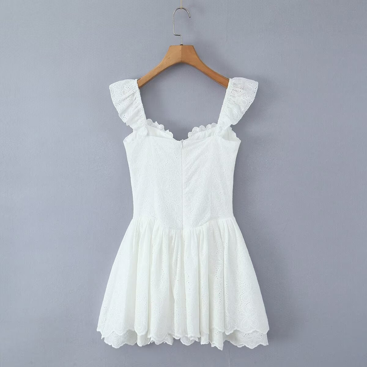 Women's Sweet Lace Embroidered Suspender Puffy Chest Dress
