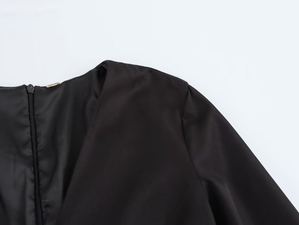 Winter Simple Decorative Buckle V-Neck Short Dress
