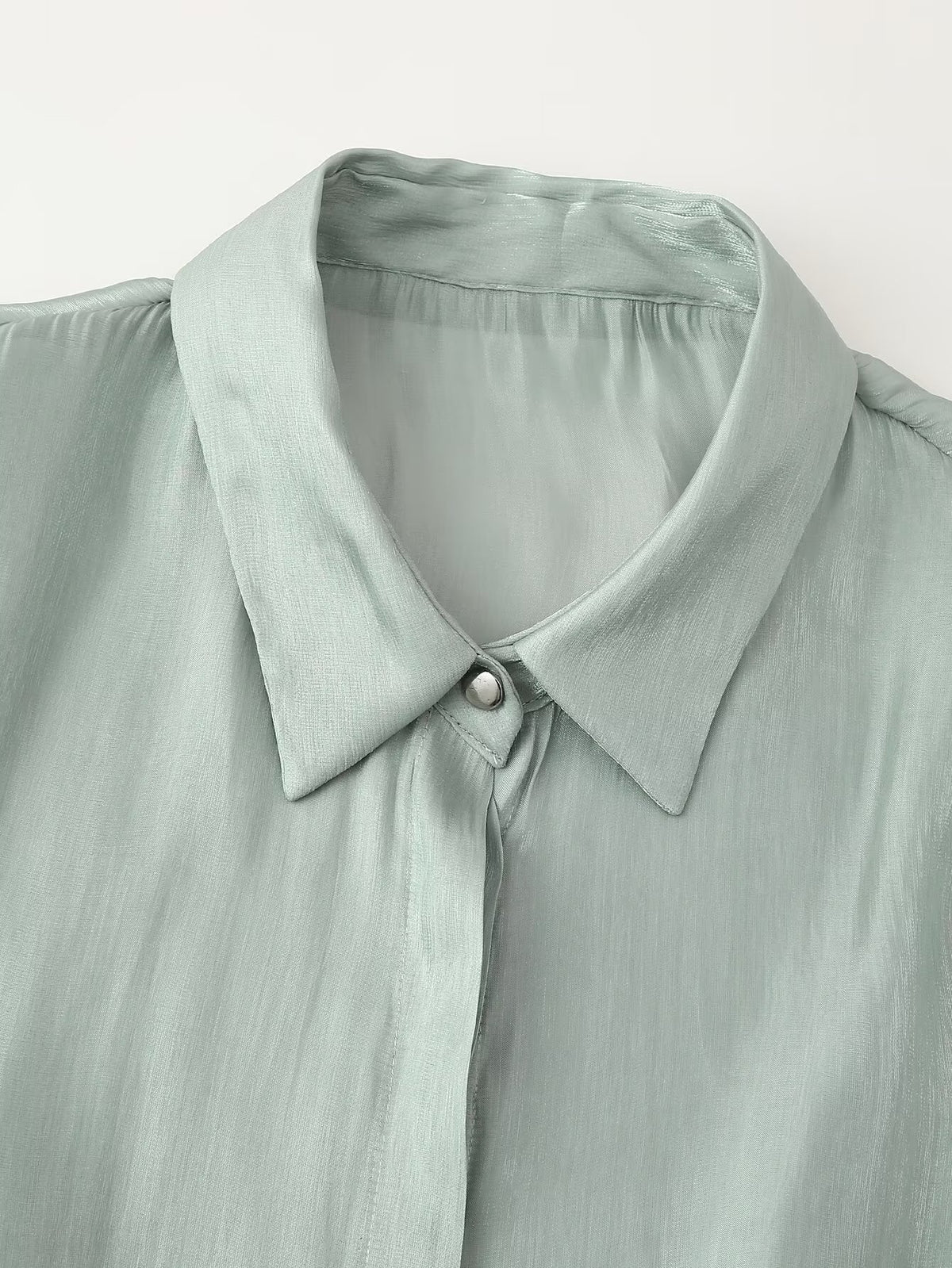 Women's Bowknot Decoration Bright Effect Long Sleeve Collared Shirt