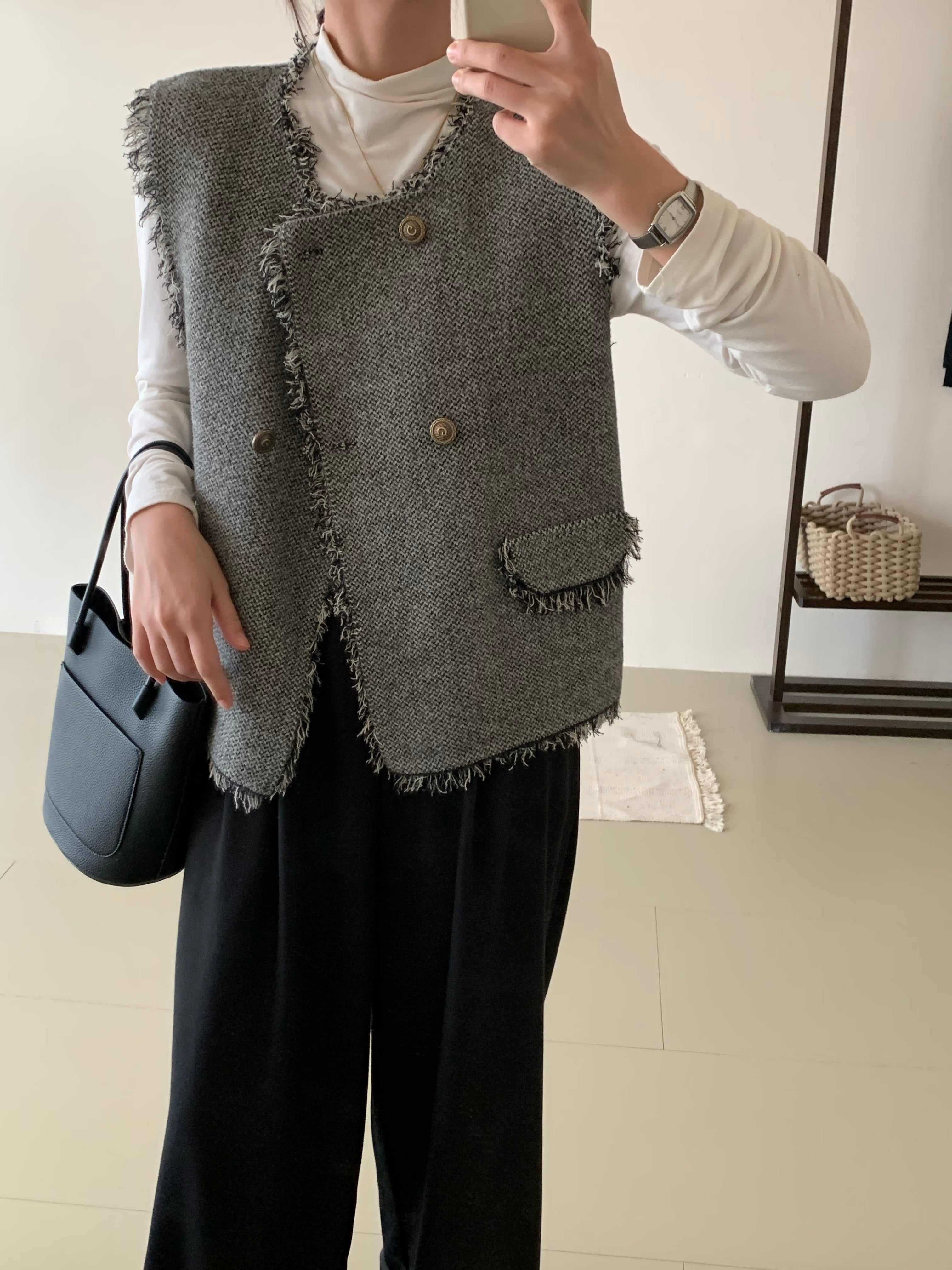 Spring round Neck Classic Loose Burrs Knitted Vest