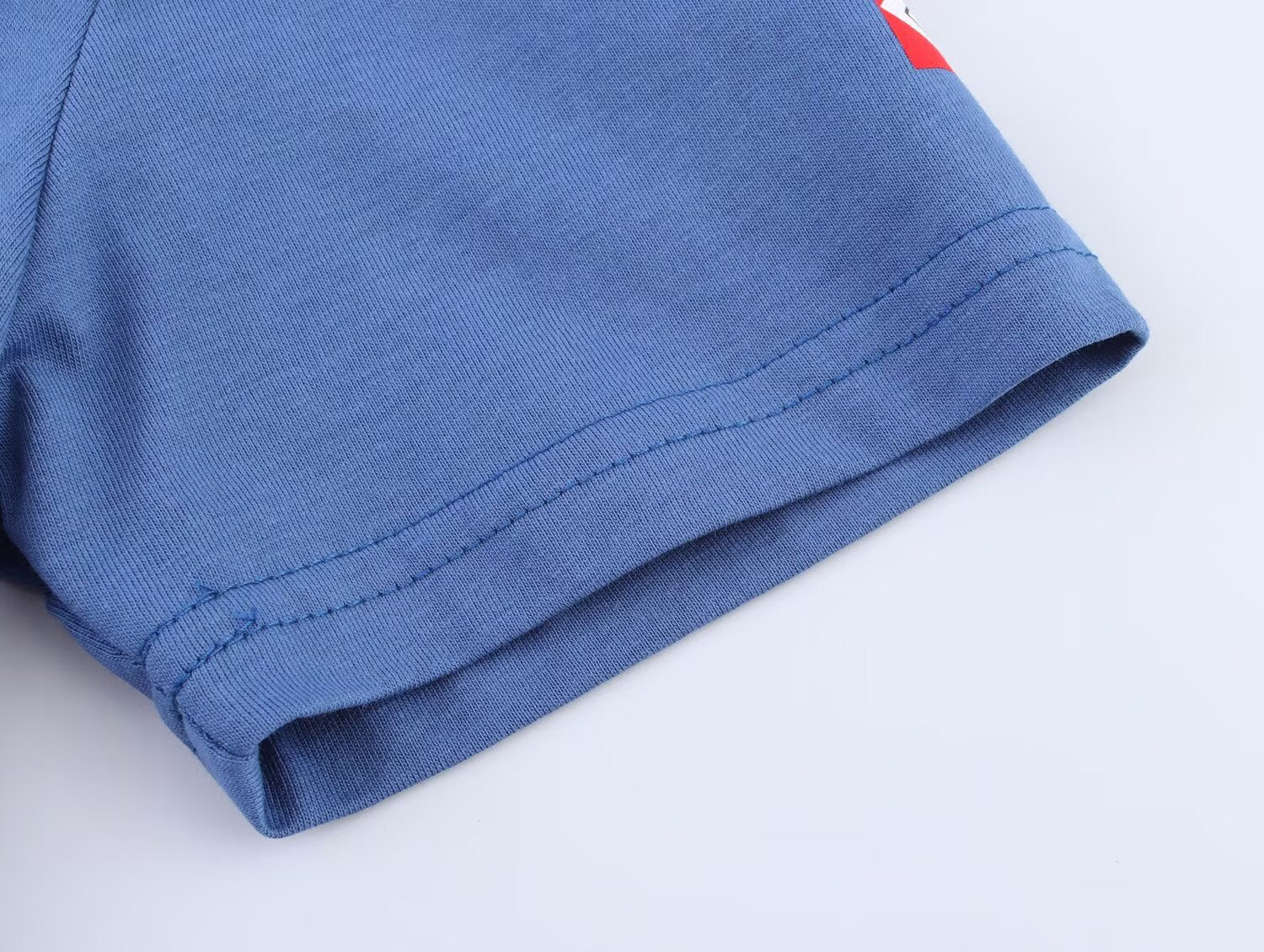 Women’s Blue Color Block Graphic Short Sleeve Top