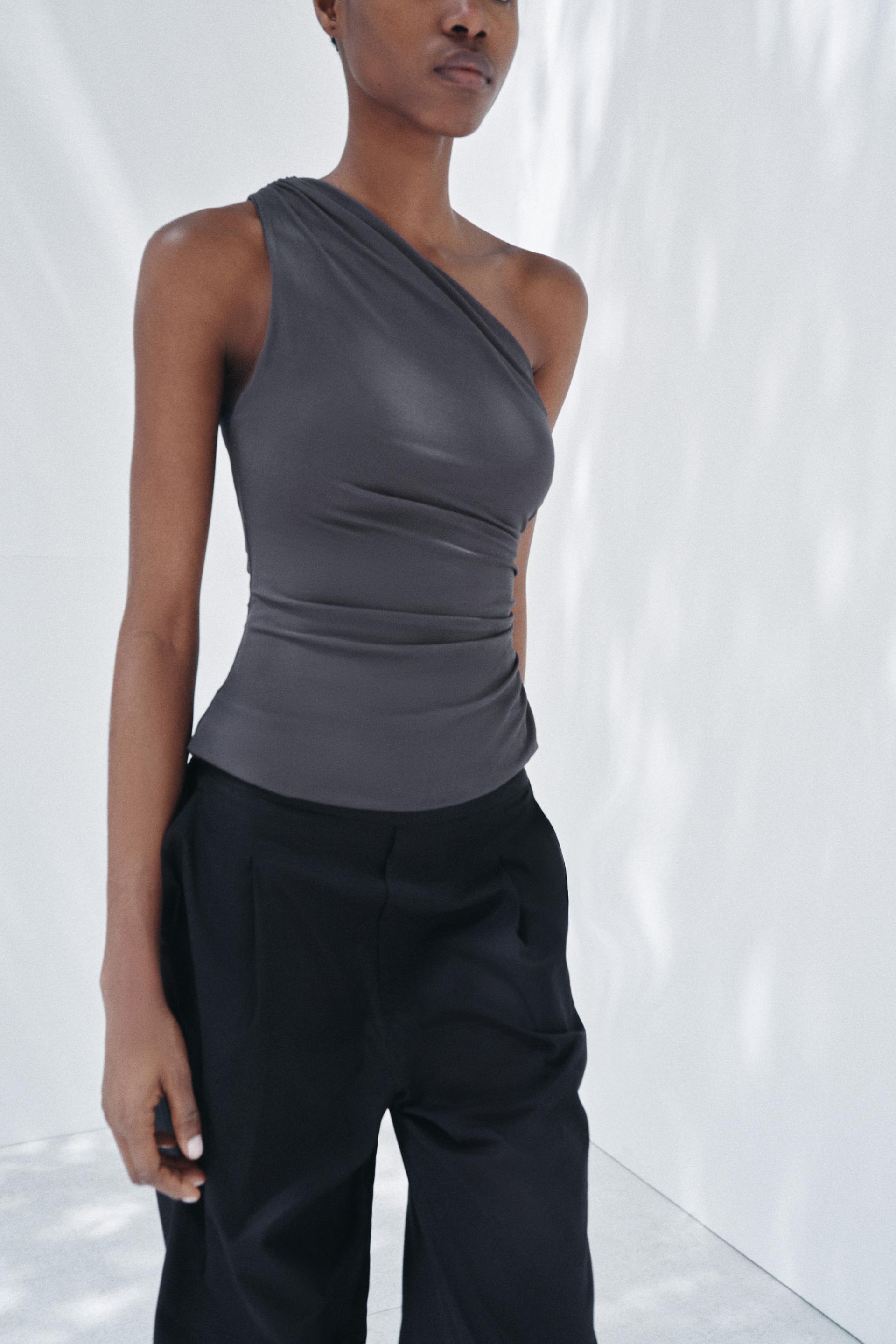 Women's Summer Women Clothing Fashionable Simple Pleated Asymmetric Top
