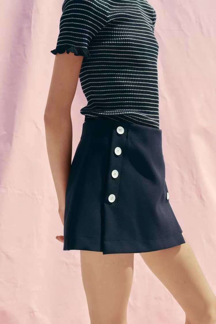 Pure Breasted Decorative Skirt