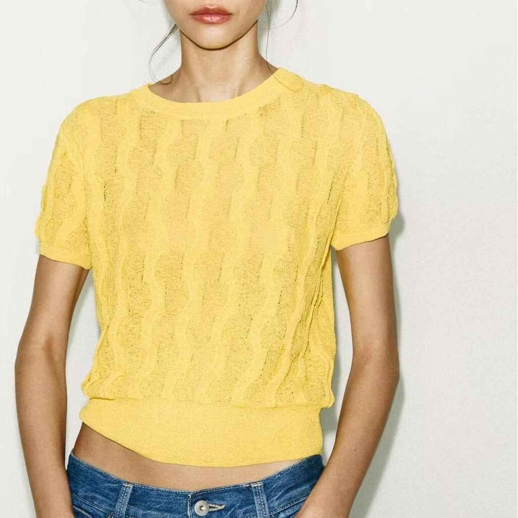 Women's Short-Sleeve Knitted Shirt