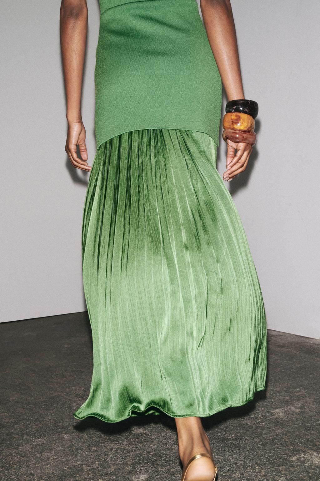 Women Sleeveless Knitted Small Pleated Stitching Dress