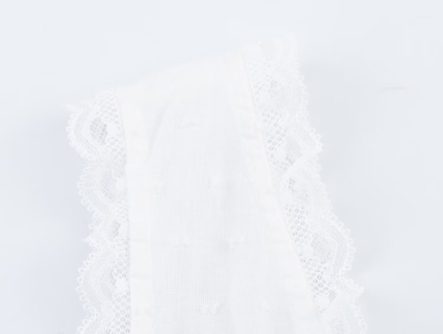 Women's Bow Detail Tulle V-Neck Crop Top