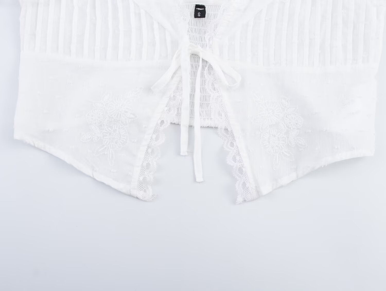 Women's Bow Detail Tulle V-Neck Crop Top