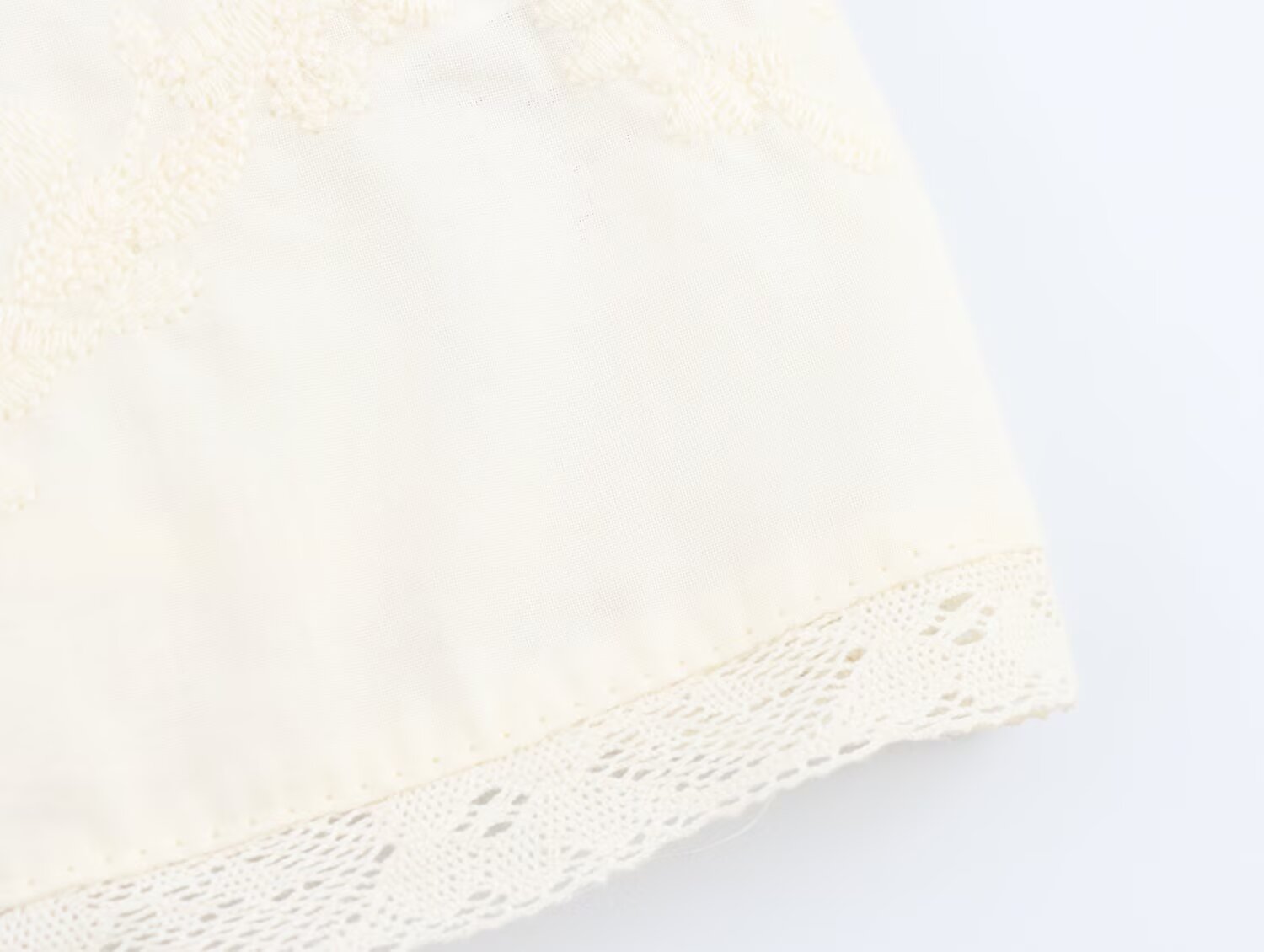 Bow Detail Embroidered Tube Top