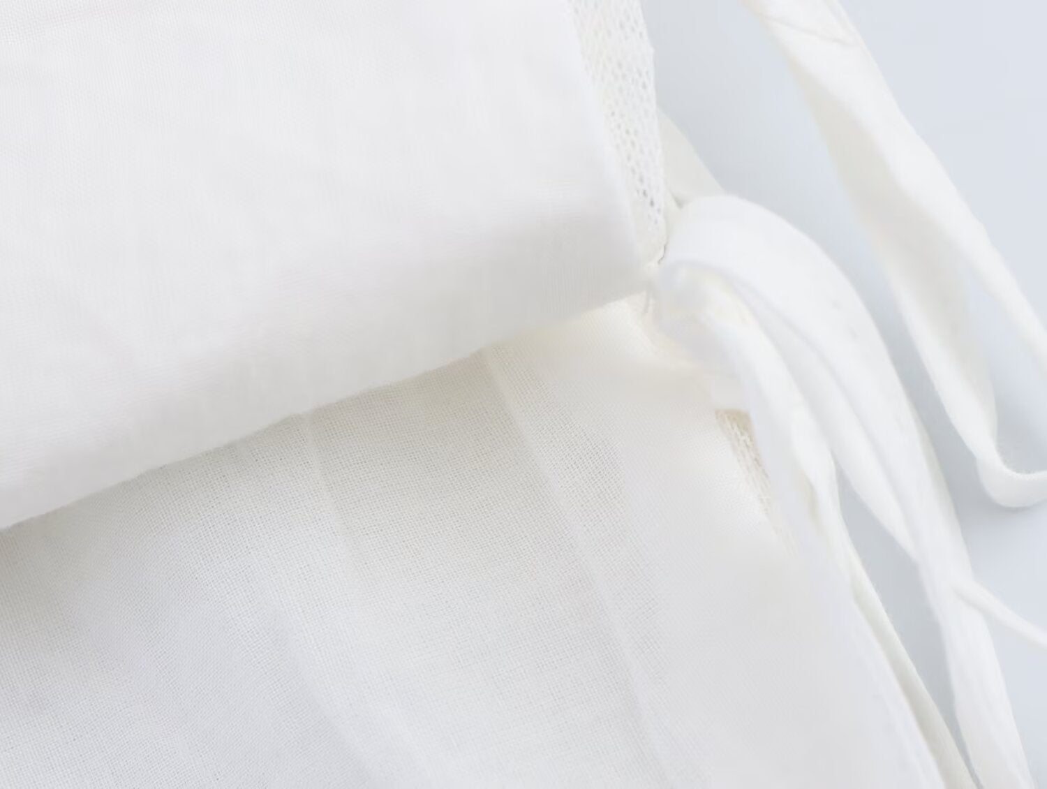 Women's Embroidered Bow Detail Crew Neck Top