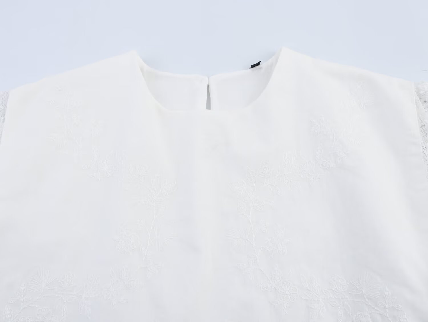 Women's Embroidered Bow Detail Crew Neck Top