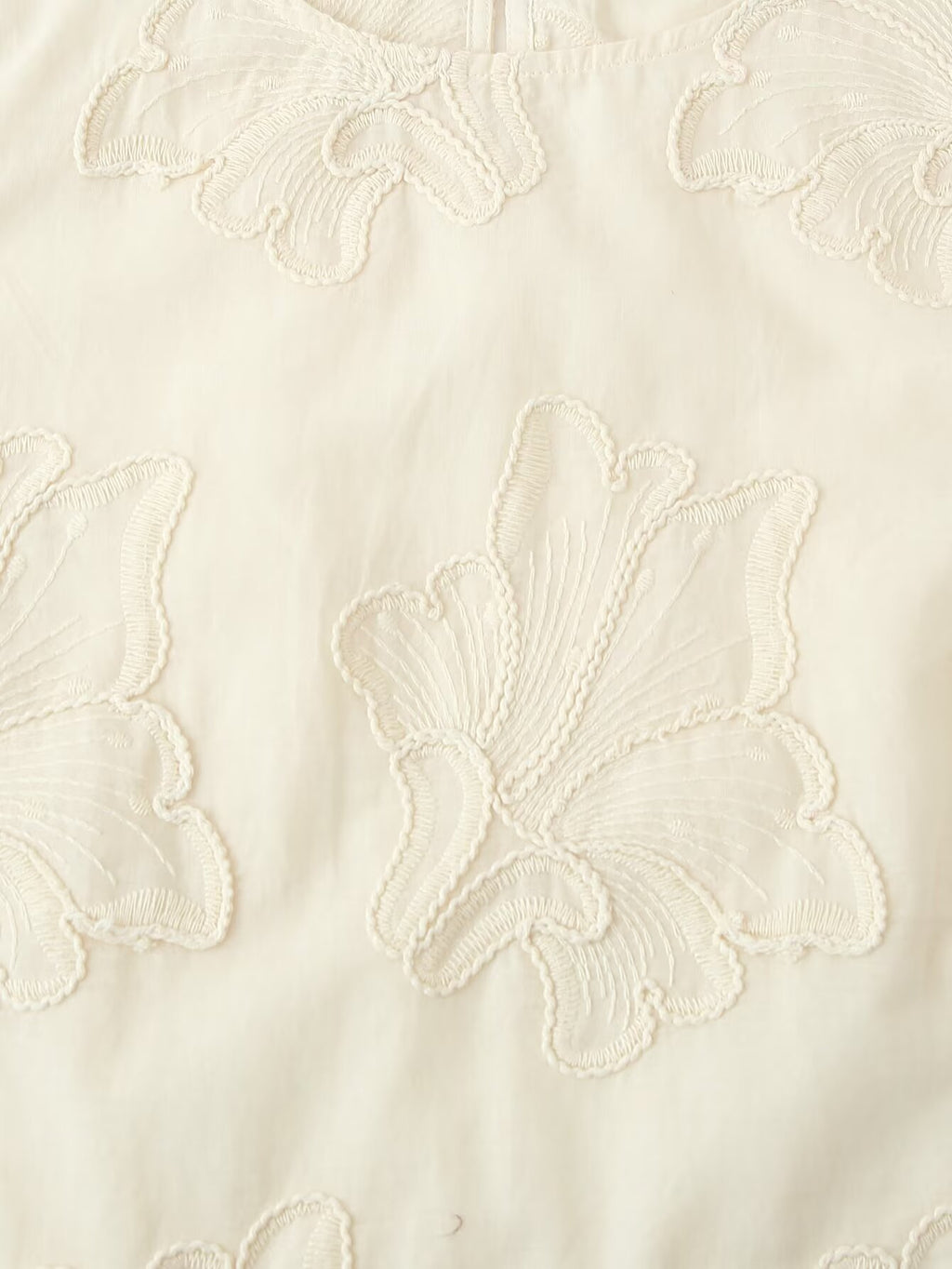 Summer Casual Sleeveless Embroidered Top Set