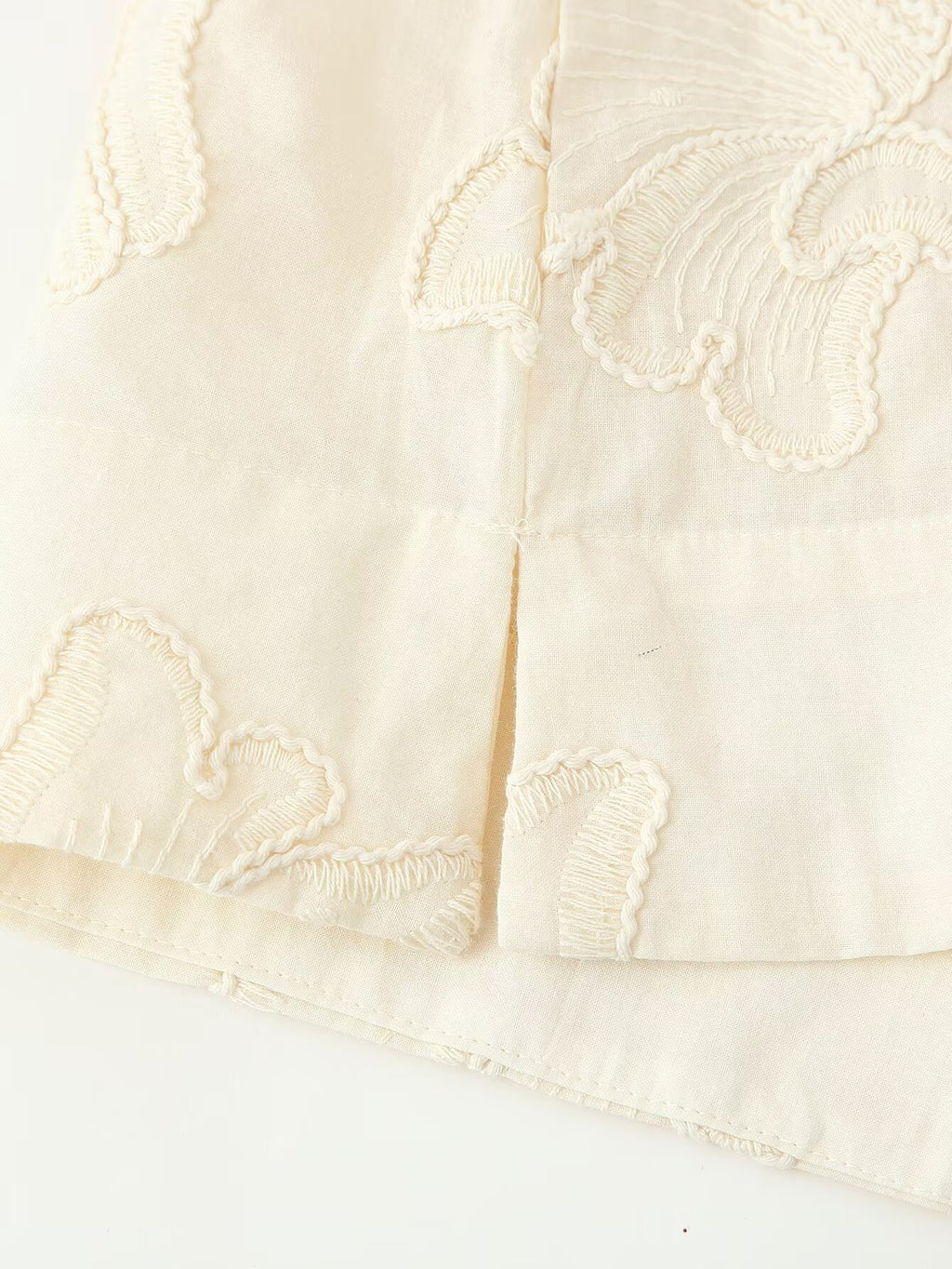 Summer Casual Sleeveless Embroidered Top Set