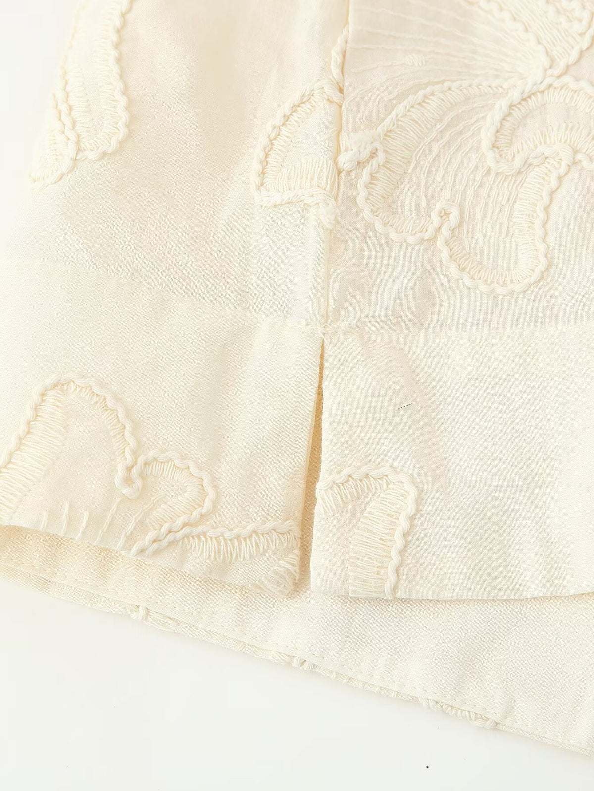 Summer Casual Sleeveless Embroidered Top Set