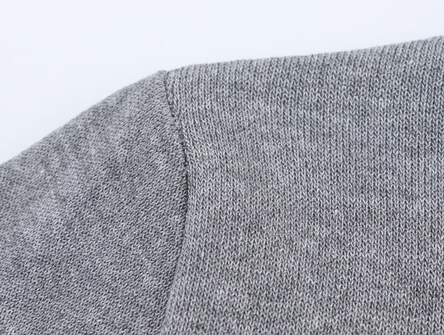 Women’s Contrast Color Striped Crew Neck Sweater