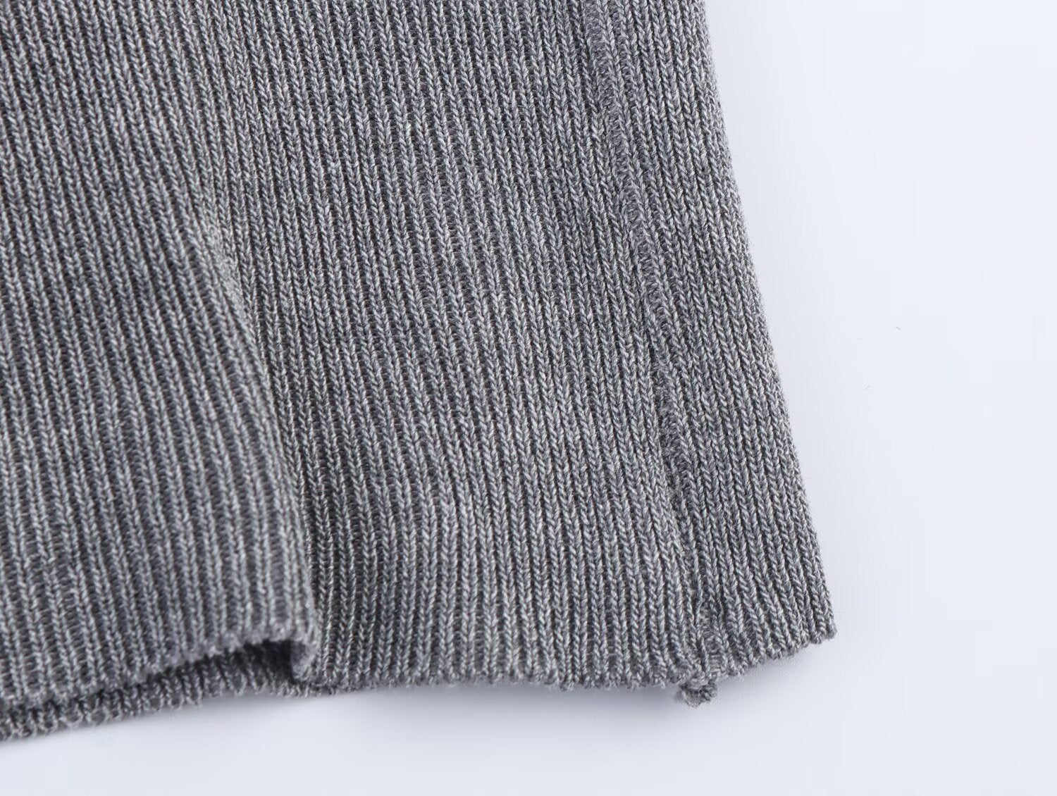 Women’s Contrast Color Striped Crew Neck Sweater