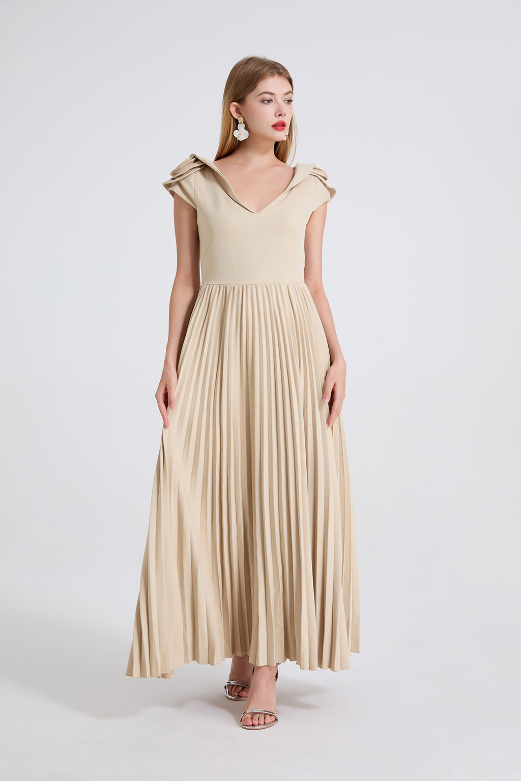 Women's V-Neck 3D Pleated Maxi Dress