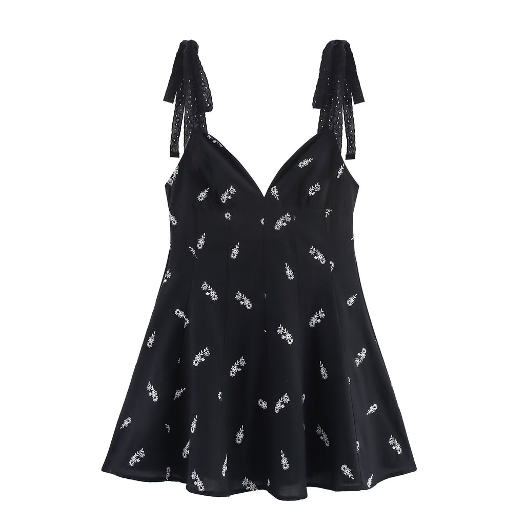 Women's Elegant Tied V Neck Floral Embroidery Short Dress