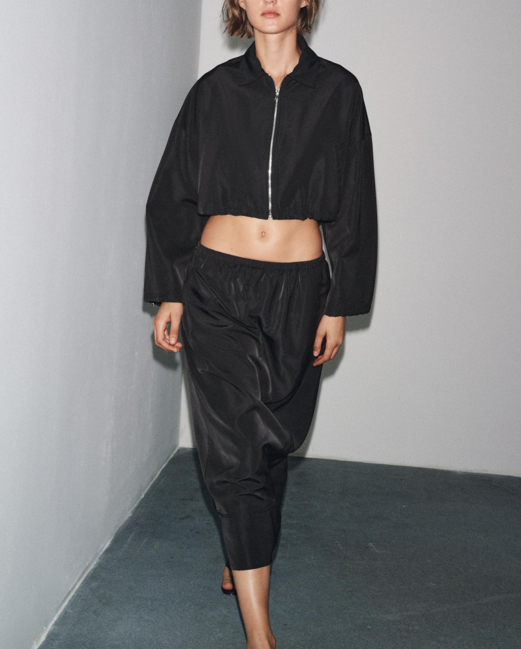 Women's Simple Collared Short Jacket and Skirt Two-Piece Set