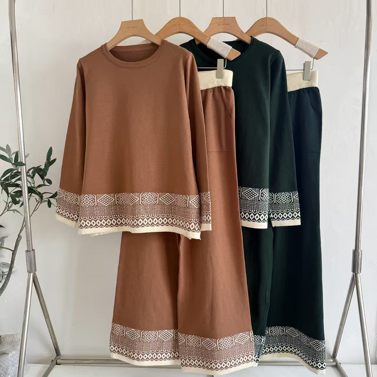 Women's Spring And Autumn Knitted Casual Top And Wide Leg Pants Two