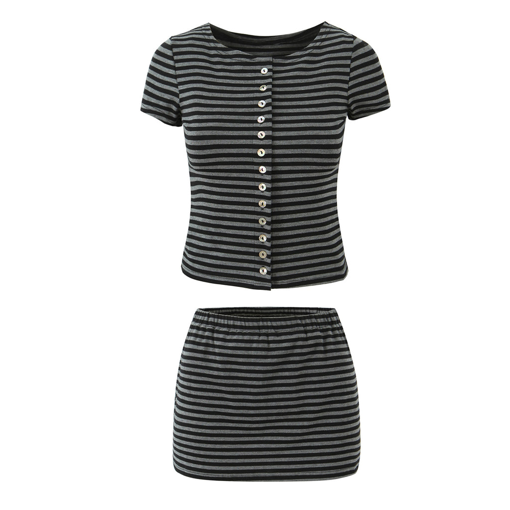 Women's Slim Fit Short Sleeved Knitted Top