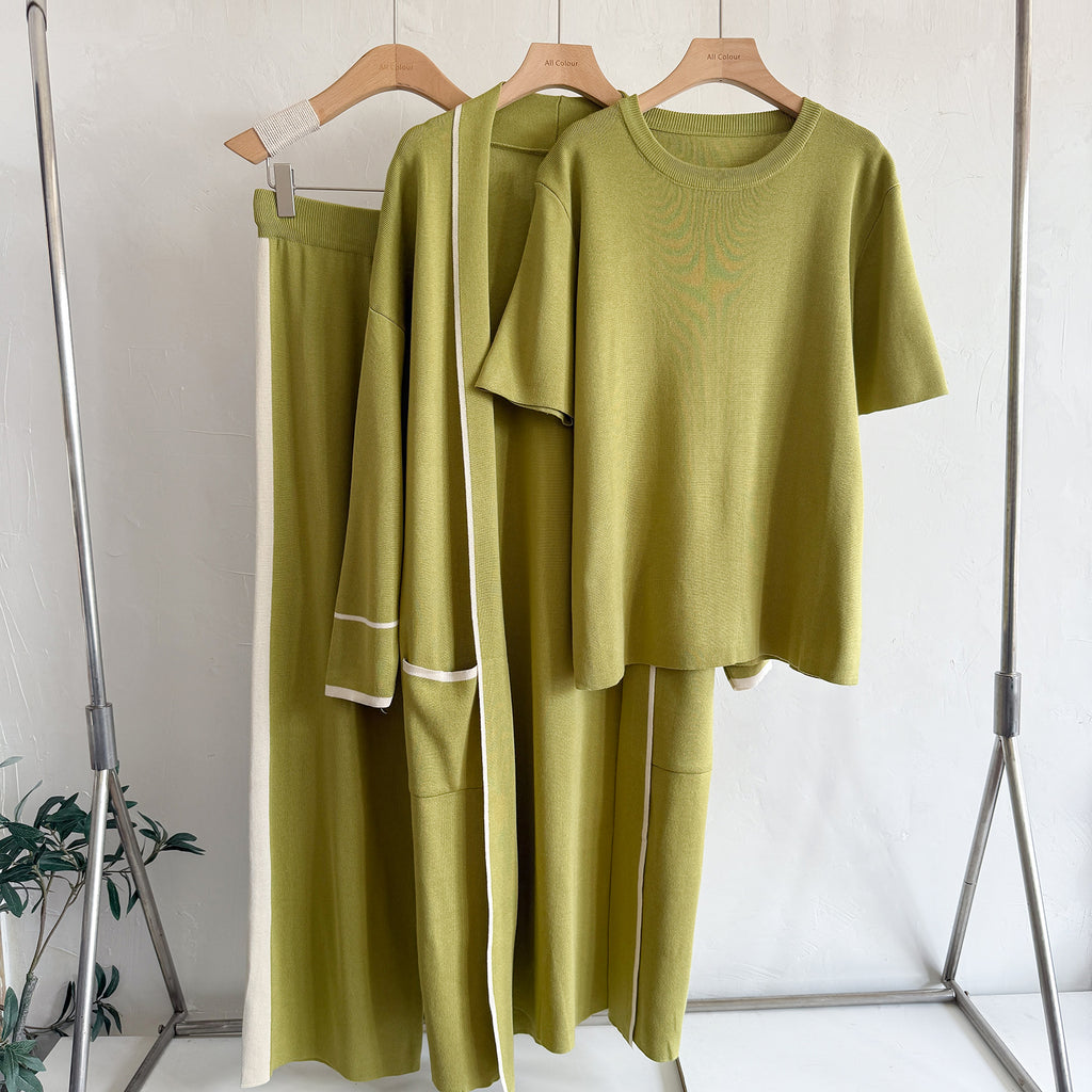 Women's Color Blocked Comfortable Warm And Versatile Knitted Robe