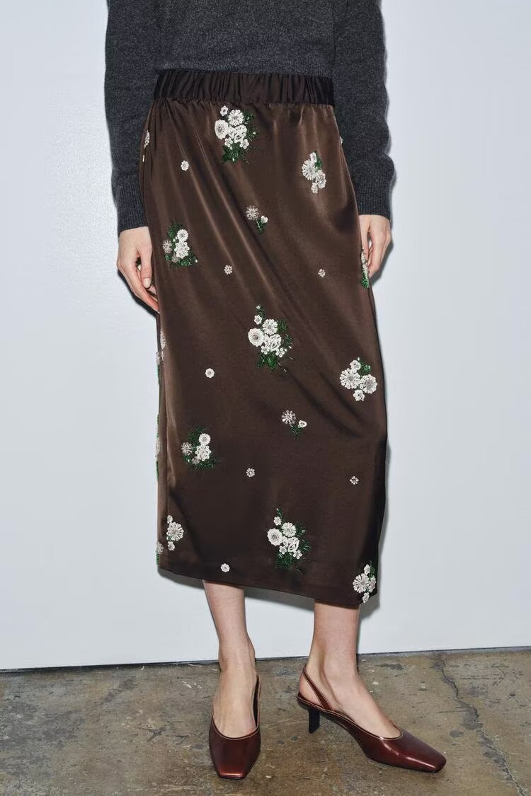 Winter High Sense Sequin Embroidery Skirt