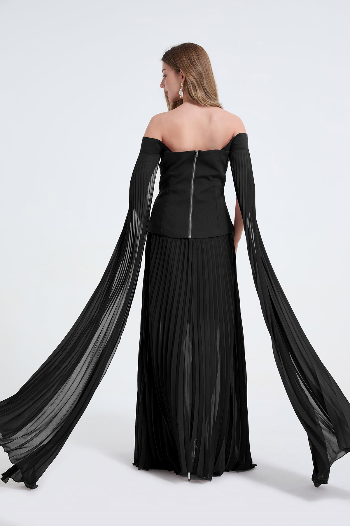 Women's Off-Shoulder Top & High-Waist Skirt Two-Piece Set