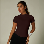 High Elastic Moisture Wicking Tight Seamless Waist Trimming Short Sleeved Workout Exercise T shirt Short Sleeve The size is a little small