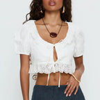 Summer French round Neck Lace Stitching Wavy Edge Sexy Lacing Short Model in White Color Puff Sleeve Shirt