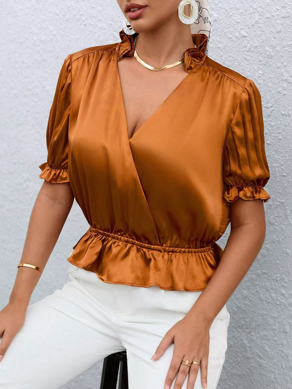 Women's Short-Sleeve Collared Shirt