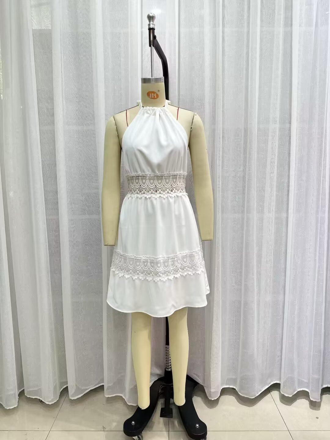 Women's Lace Backless Dress
