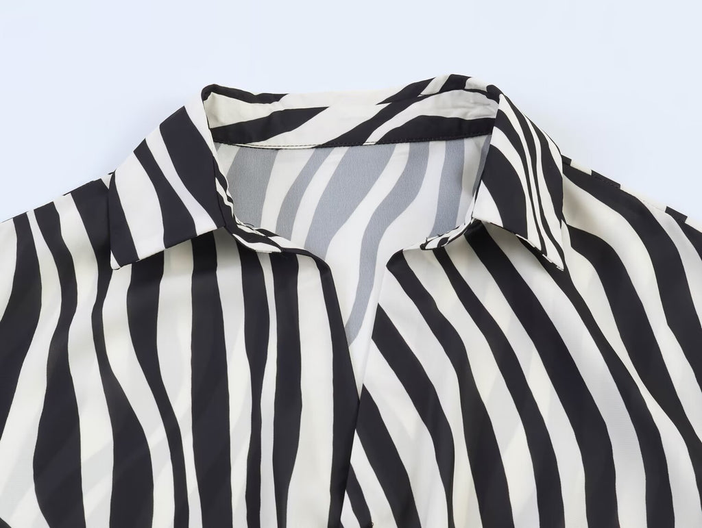 Women Clothing Chic Fashionable Feather Animal Print Shirt