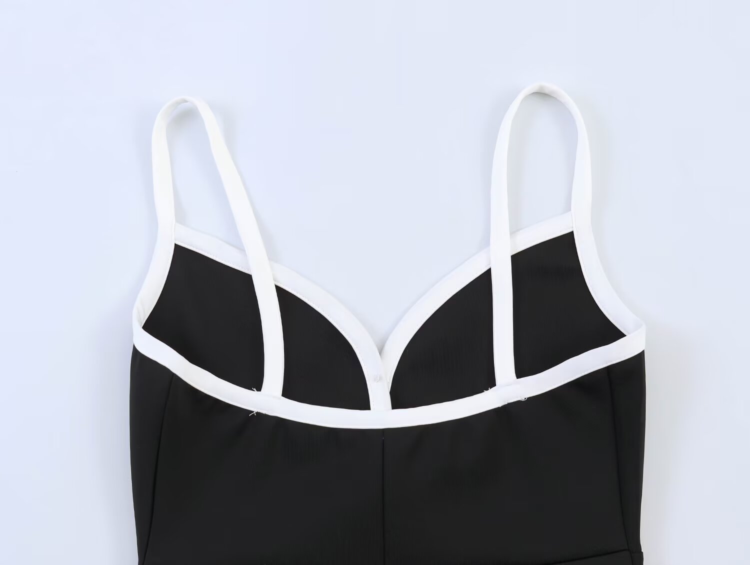 Slim Fit Contrast Colors Decorated Row Button Sling Top