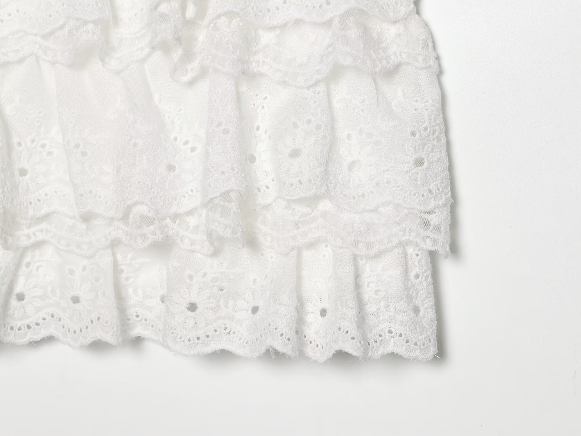 Sexy Halter Lace up Laminated Decoration Short Top Sling