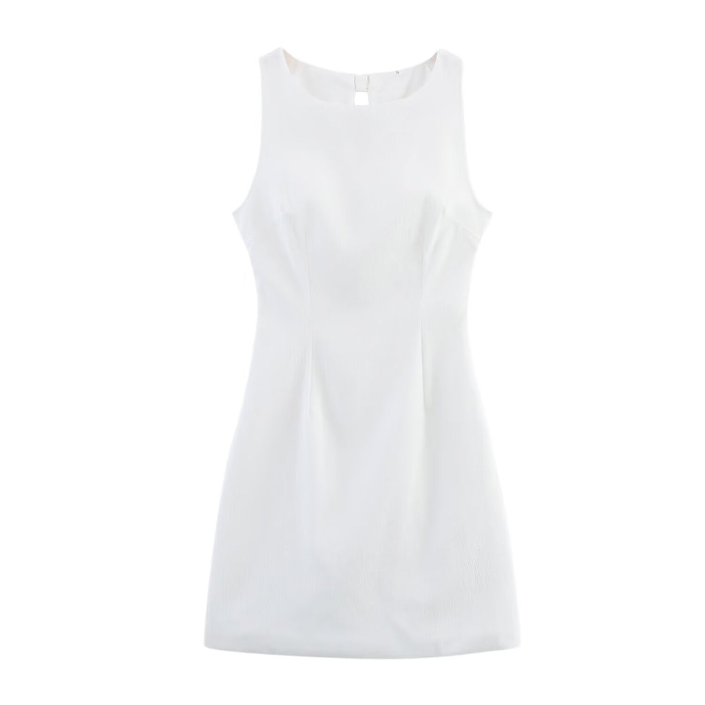White sleeveless dress with round neckline and buttoned back keyhole