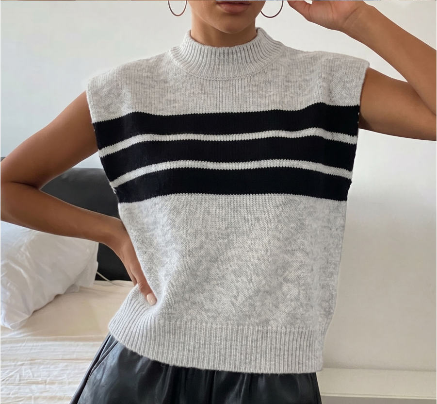 Ladies Vest Contrast Color Bar Code Half Turtleneck