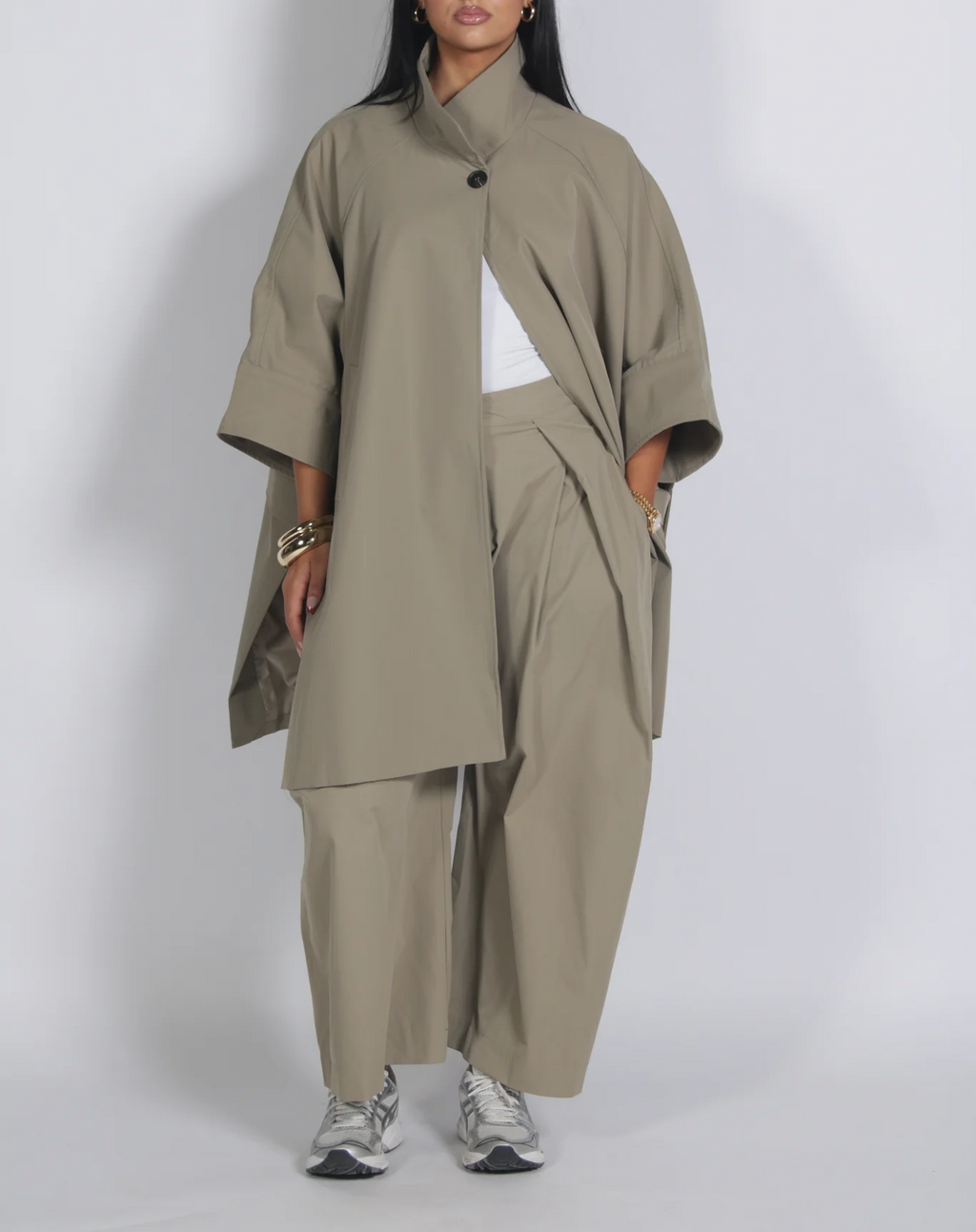 Women's Summer Simple Stand Collar Button 3/4 Sleeve Coat Trousers Two