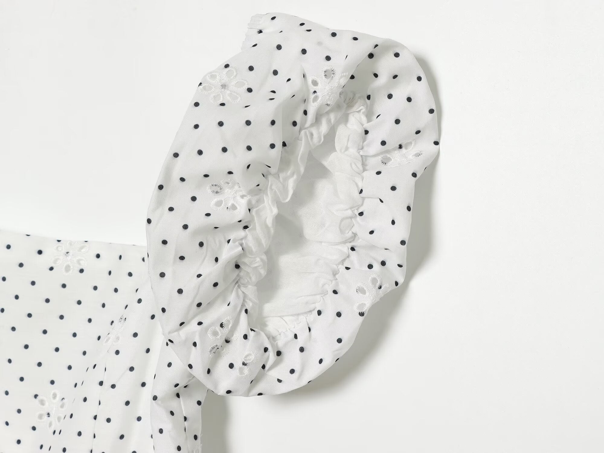 Polka Dot Printed Hollow Out CO Embroidered Short Sleeved